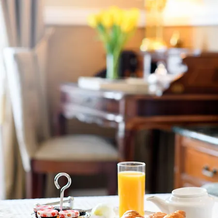 Hotel Mediterranean Palace 5*