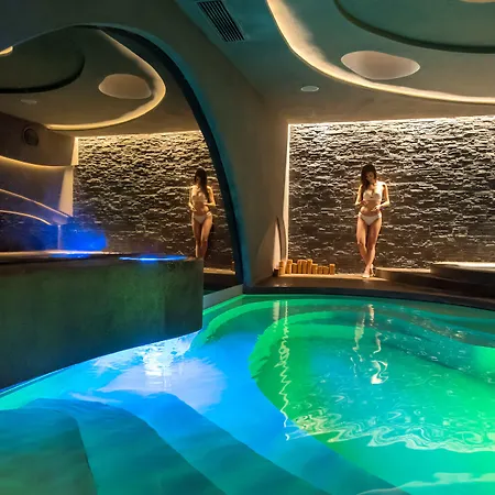 Hotel Mediterranean Palace 5*