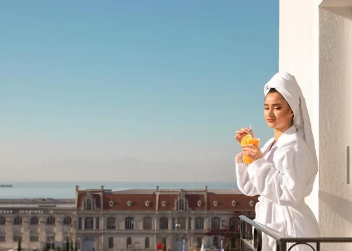 Mediterranean Palace Hotell 5*