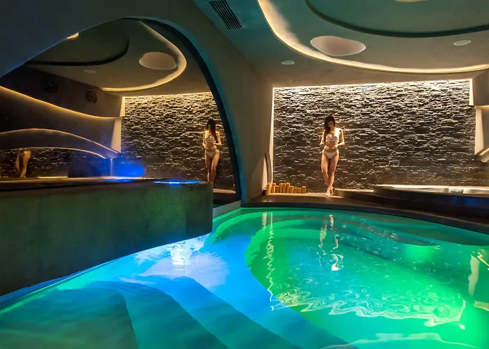 Hotell Mediterranean Palace 5*