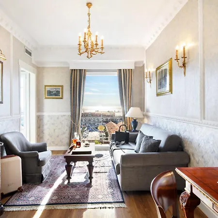 מלון Mediterranean Palace 5*