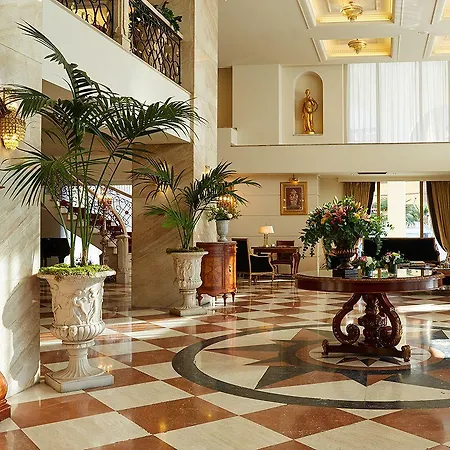 메디터레니안 팔라스 5* 테살로니키