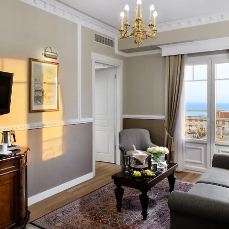 메디터레니안 팔라스 5* 테살로니키