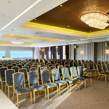 메디터레니안 팔라스 테살로니키