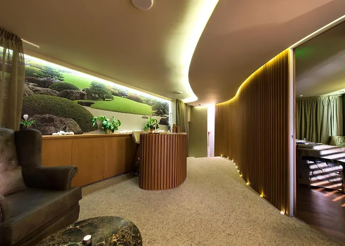 Mediterranean Palace Otel