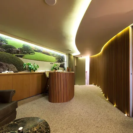 Mediterranean Palace Hotel